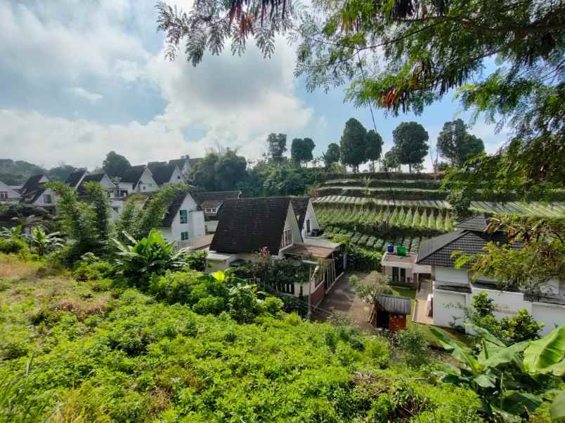 dijual rumah kec parongpong