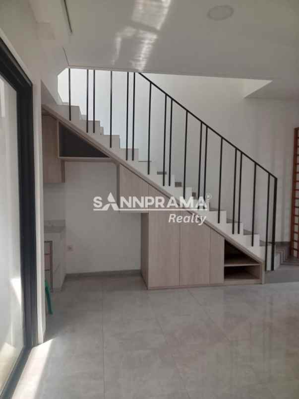 dijual rumah kedaung