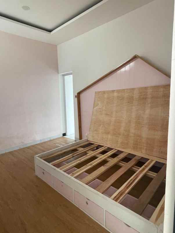 dijual rumah kelapa gading