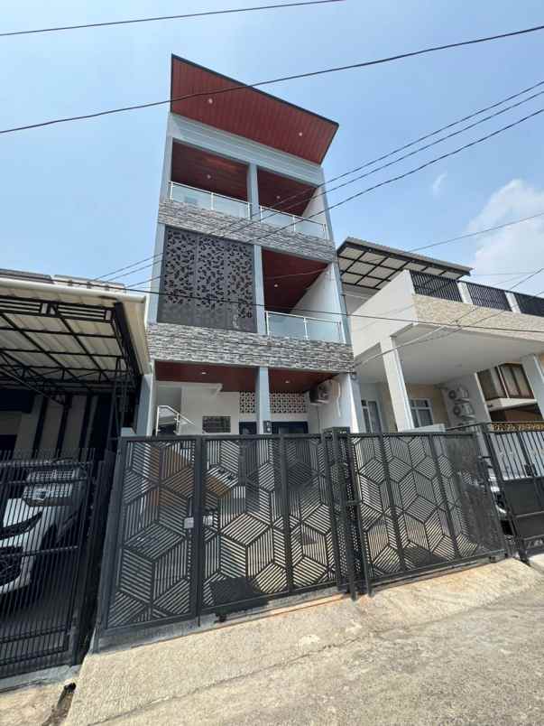 dijual rumah kelapa gading