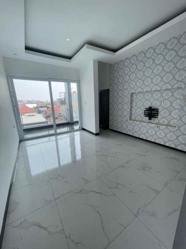 dijual rumah kelapa gading