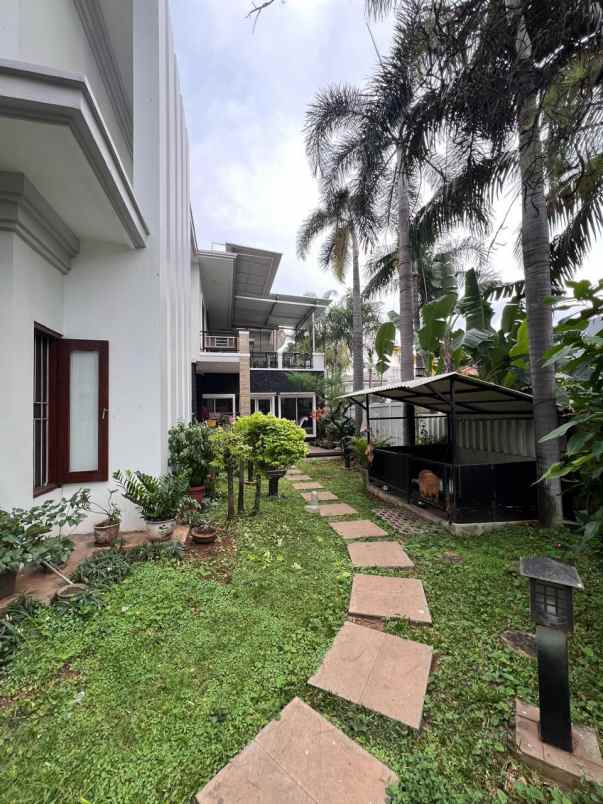 dijual rumah kelapa gading