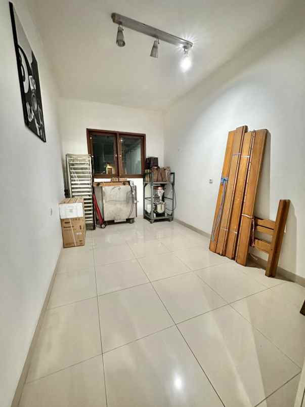 dijual rumah kelapa nias kelapa gading