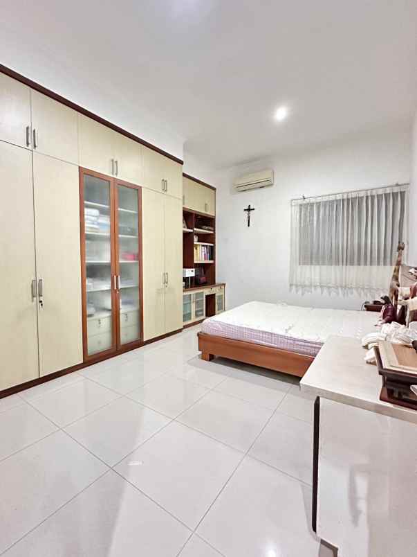 dijual rumah kelapa nias kelapa gading