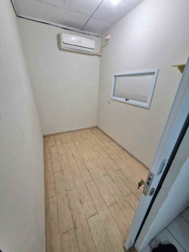 dijual rumah kelapa puan