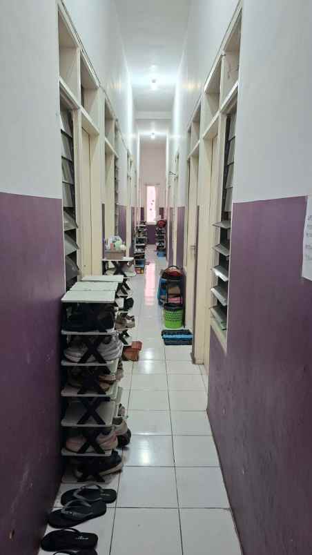 dijual rumah keputih gg makam blok b no 2
