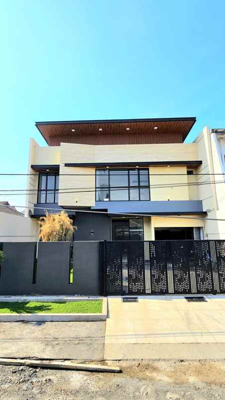 dijual rumah kertajaya indah