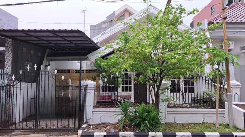 dijual rumah klampis anom