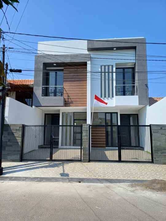 dijual rumah klampis semolo wisma mukti