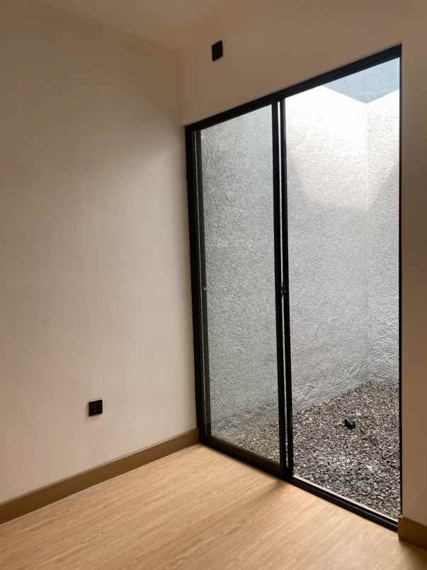 dijual rumah komplek arcamanik
