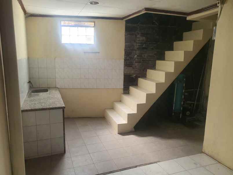 dijual rumah komplek bahagia permai