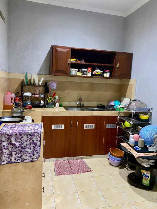 dijual rumah komplek bali view cireundeu