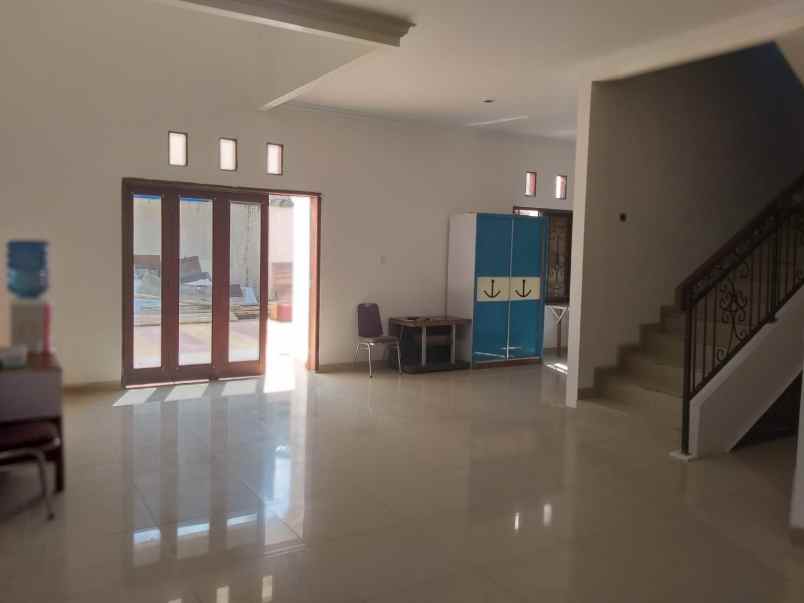 dijual rumah komplek billymoon pondok