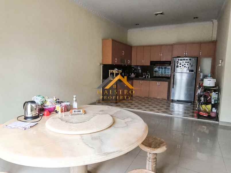 dijual rumah komplek cemara hijau jalan