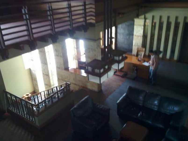 dijual rumah komplek cipaganti permai