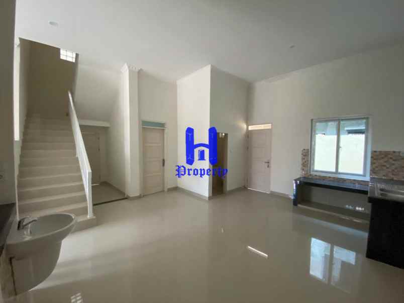 dijual rumah komplek citra garden