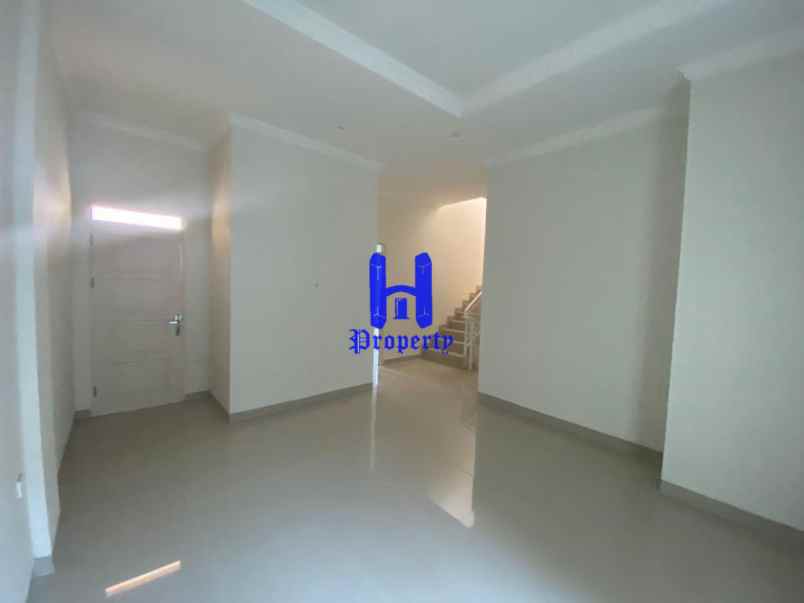 dijual rumah komplek citra garden