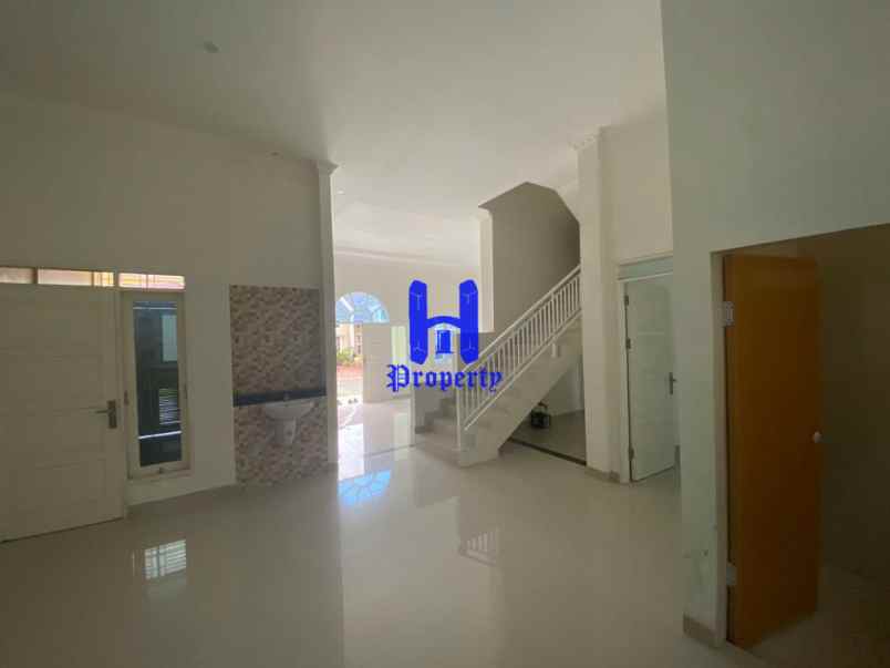 dijual rumah komplek citra garden