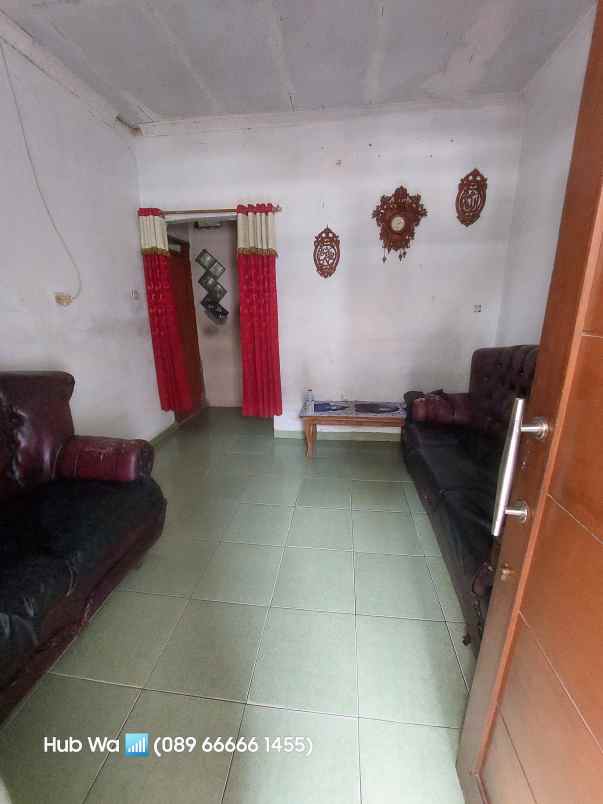 dijual rumah komplek perumahan pondok