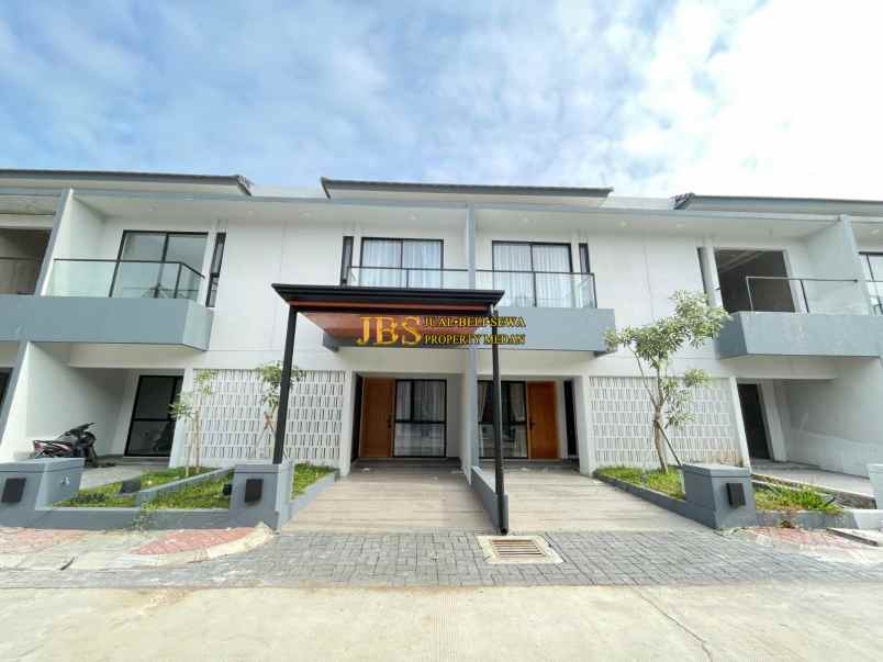 dijual rumah komplek the vienna
