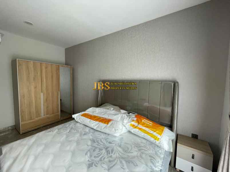 dijual rumah komplek the vienna