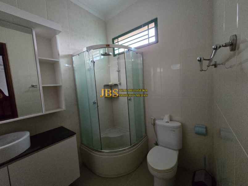 dijual rumah komplek villa panbil jalan