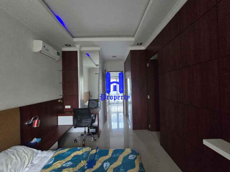 dijual rumah komplek villa panbil jalan