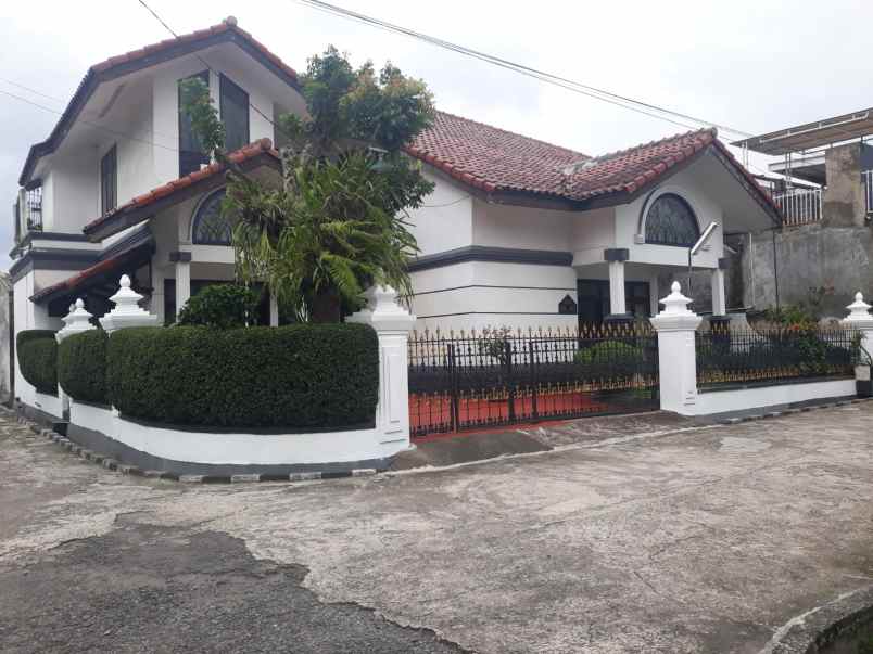 dijual rumah kopo permai iii