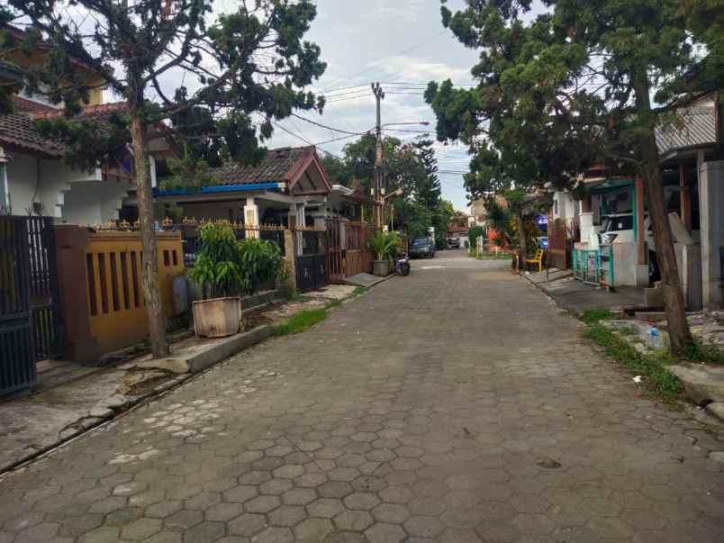 dijual rumah kost aktif di gba 2 ciganitri bandung