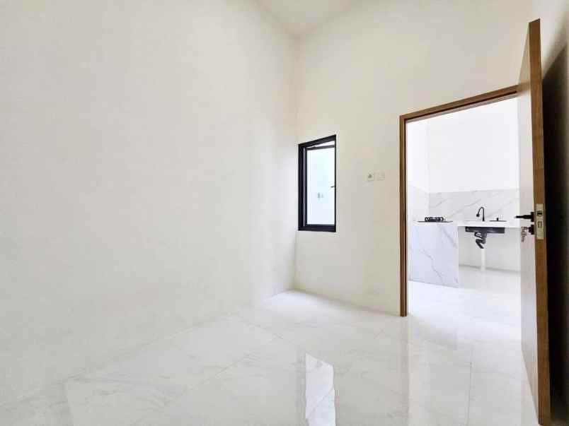 dijual rumah kota harapan indah bekasi