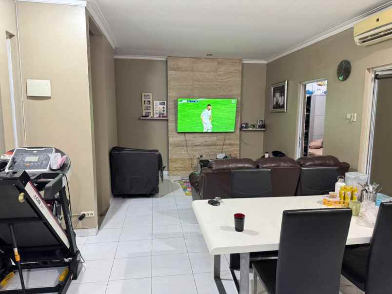 dijual rumah kota wisata cibubur