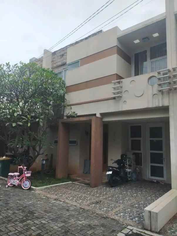 dijual rumah kramat jati