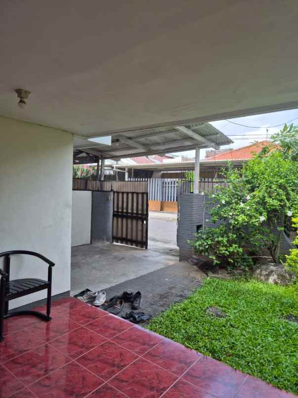 dijual rumah kupang indah