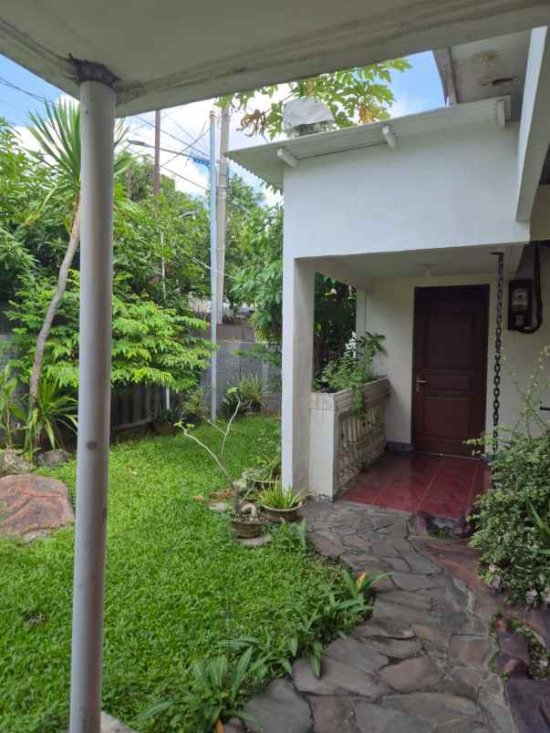 dijual rumah kupang indah