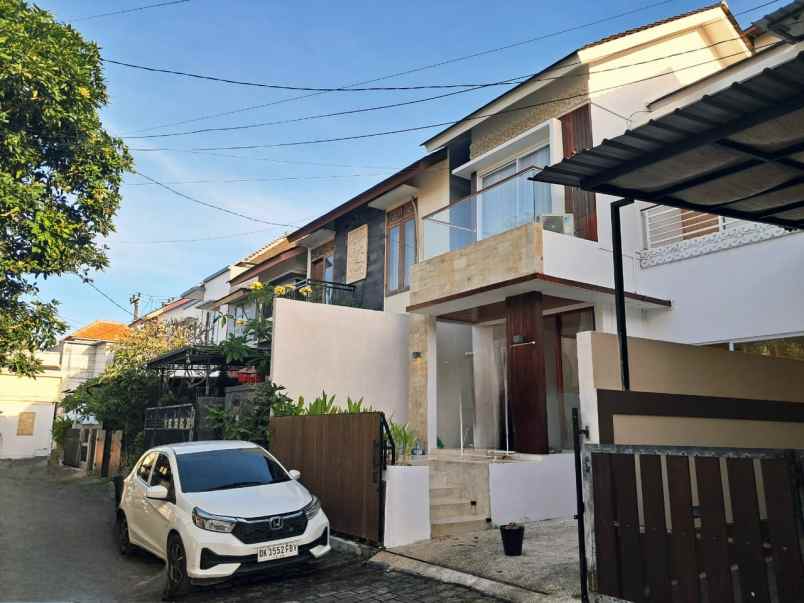 dijual rumah kuta selatan