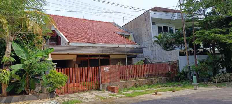 dijual rumah lama hitung tanah kawasan kebayoran baru
