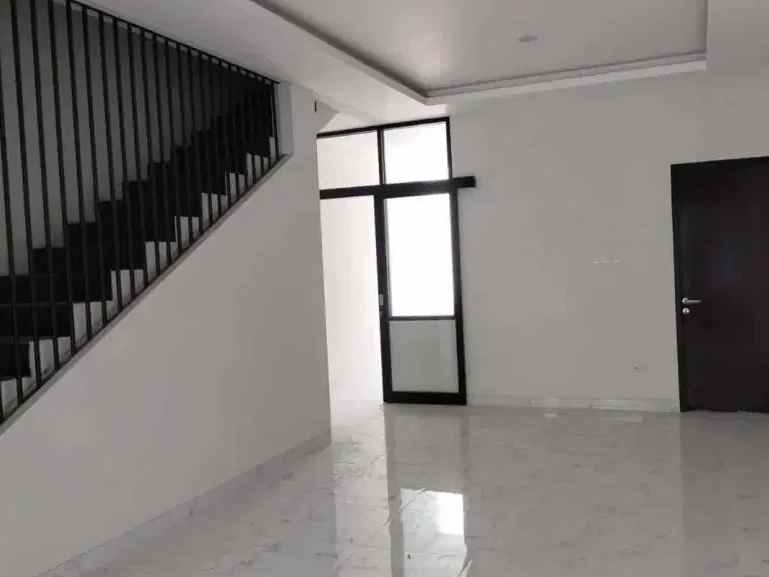 dijual rumah lebak arum