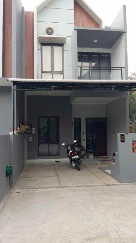 dijual rumah limo cinere depok