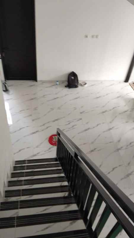 dijual rumah limo cinere depok