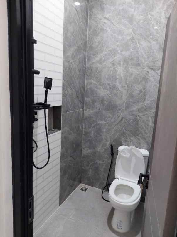 dijual rumah lippo karawaci