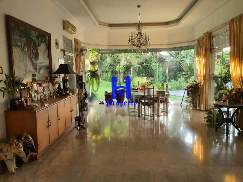 dijual rumah lux di komplek bukit hijau regency medan