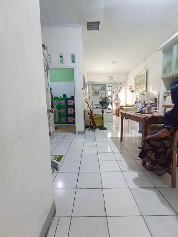 dijual rumah malaka