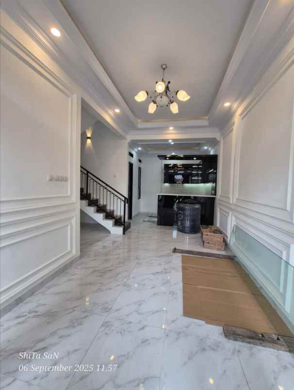 dijual rumah mampang pancoran mas depok