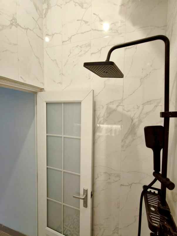 dijual rumah margahayu