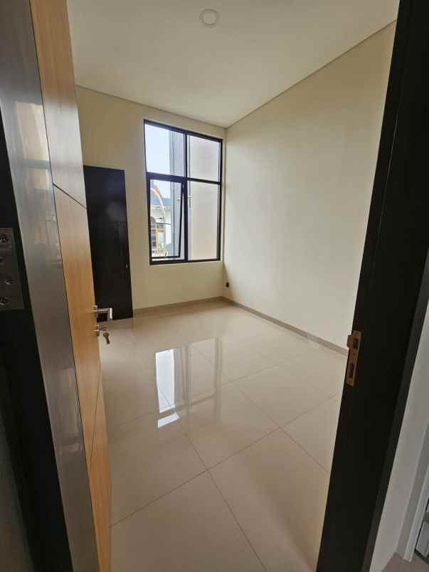 dijual rumah margahayu