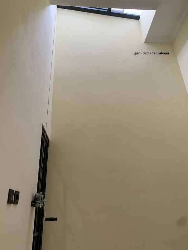 dijual rumah medokan