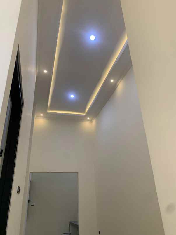 dijual rumah medokan
