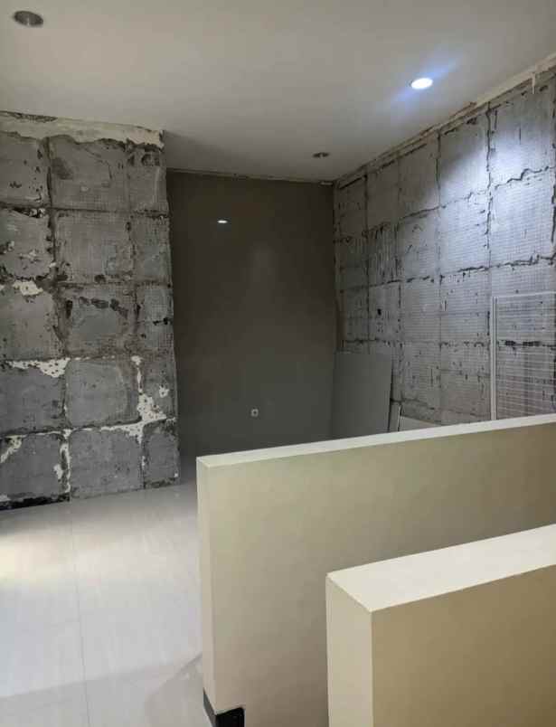 dijual rumah medokan semampir
