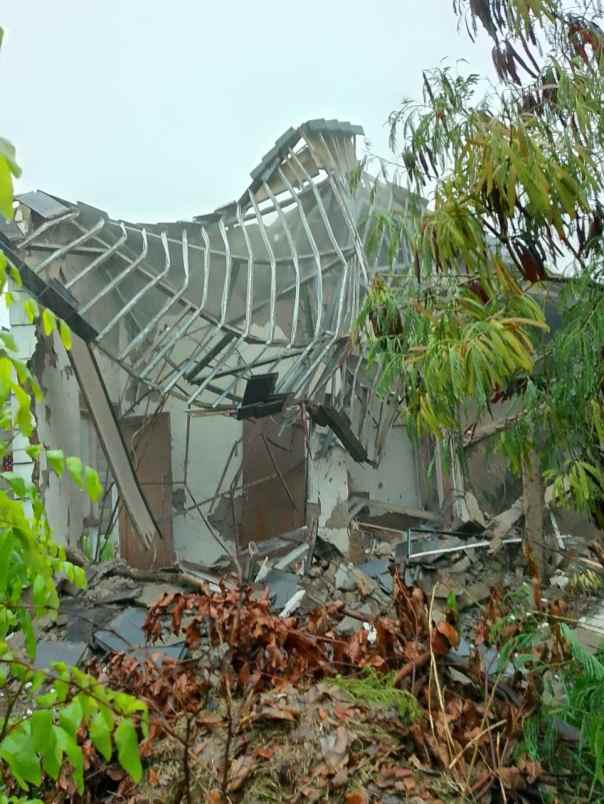 dijual rumah metland cileungsi sektor 7