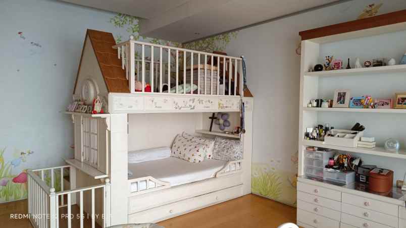 dijual rumah mewah di kawasan senayan jakarta selatan